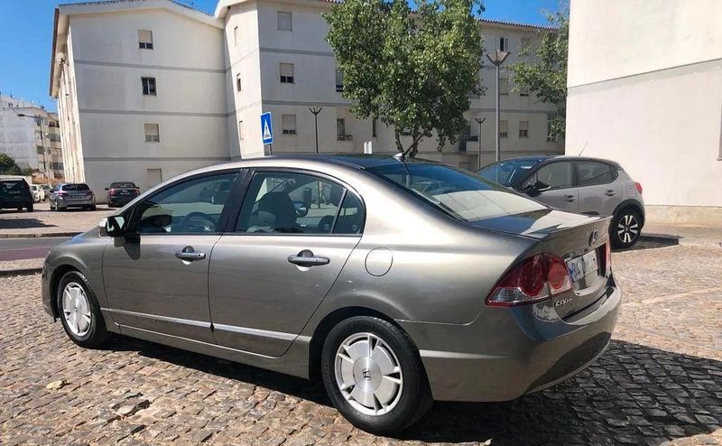 Honda Civic • 2007 • 160,000 km 2
