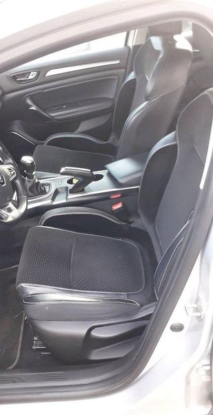 Renault Mégane • 2017 • 190,000 km 6