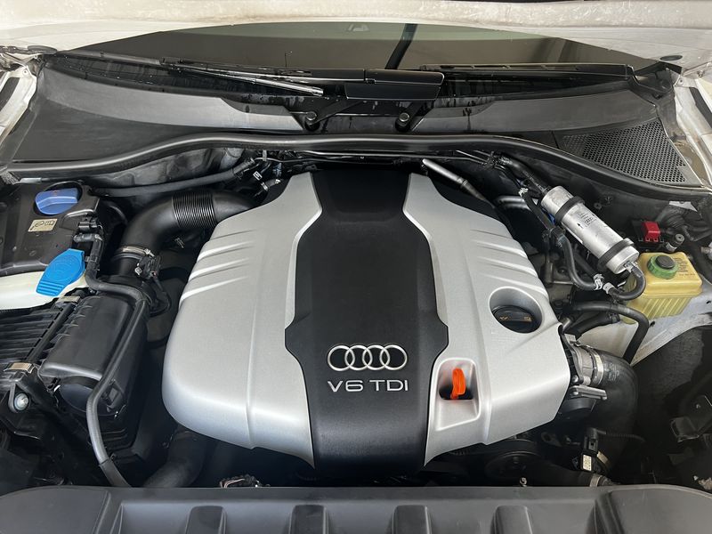 Audi Q7 • 2010 • 256,000 km 17