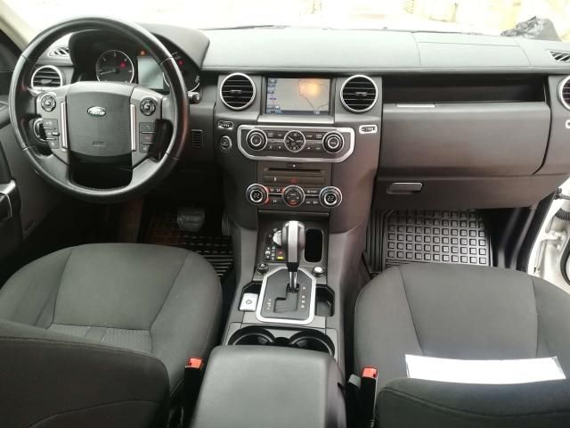 Land Rover Discovery • 2010 • 140,000 km 14