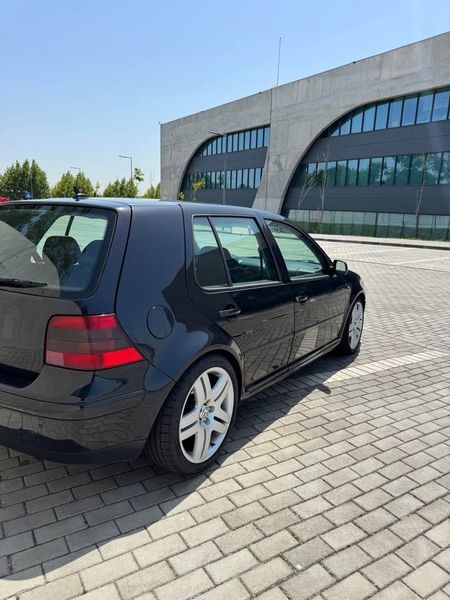 Volkswagen Golf • 2002 • 199,000 km 2