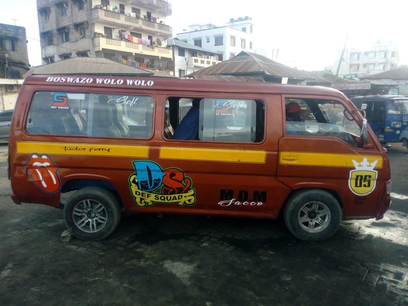 Nissan 370z • 2008 • 80,000 km 2