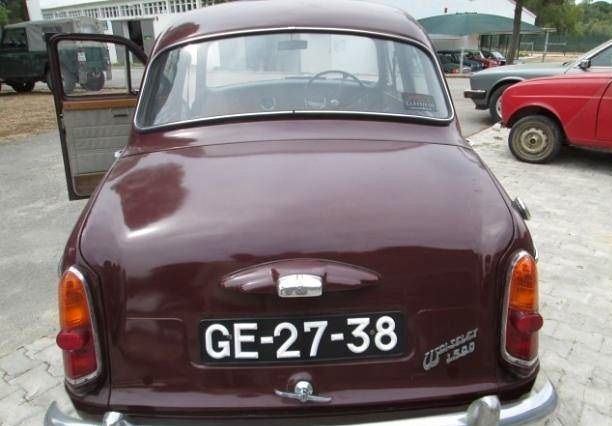BMW 2 Series • 1980 • 80,000 km 7