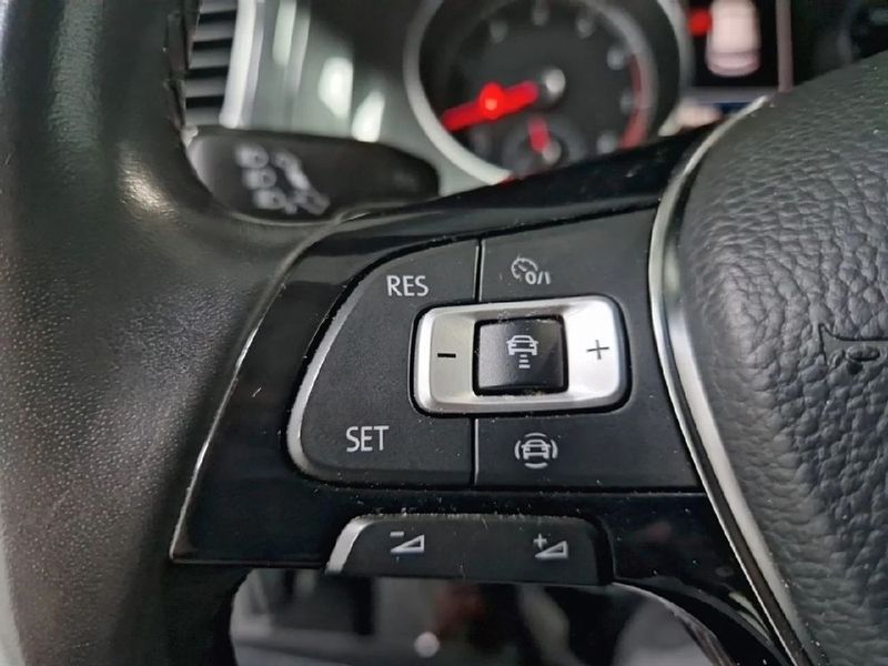 Volkswagen Golf • 2020 • 59,000 km 3