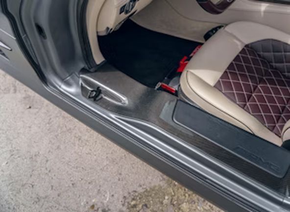 Mercedes-Benz SLS AMG GT • 2013 • 70,000 km 39