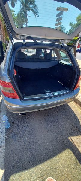 Mercedes-Benz C-Class • 2009 • 169,800 km 3