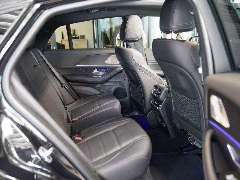 Mercedes-Benz GLE • 2023 • 6,457 km 4