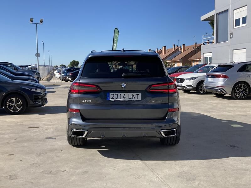 BMW X5 • 2021 • 68,878 km 4
