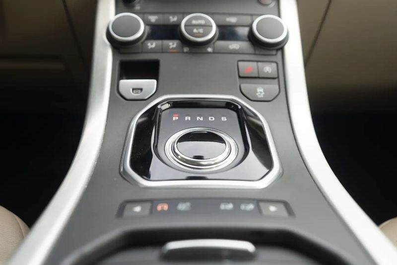 Land Rover Range Rover Evoque • 2017 • 78,000 km 4