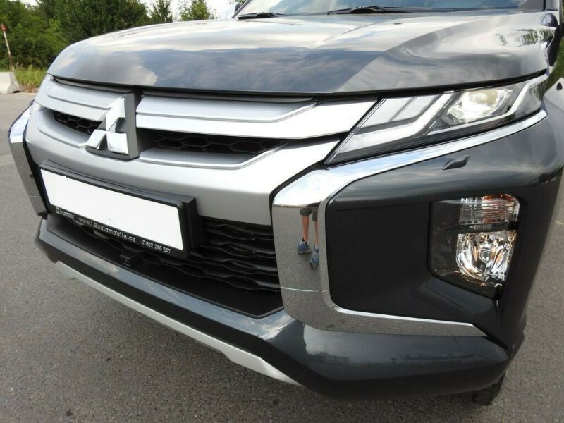 Mitsubishi L200 • 2020 • 70,990 km 4