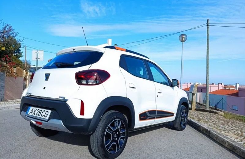 Dacia Dokker • 2021 • 5,900 km 2