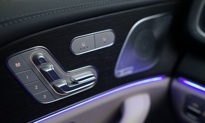 Mercedes-Benz GLE-Class • 2019 • 81,000 km 8