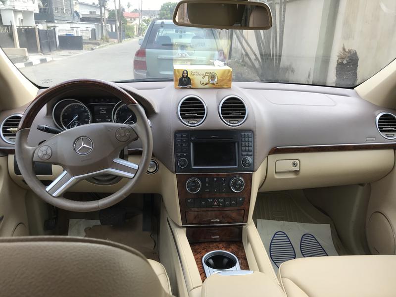 Mercedes-Benz GL • 2011 • 26,645 km 7