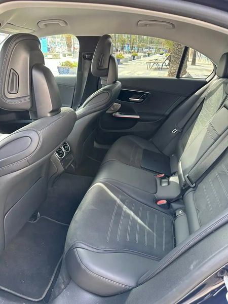 Mercedes-Benz C-Class • 2021 • 29,100 km 4