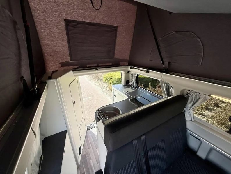 Ford Transit • 2020 • 94,000 km 11