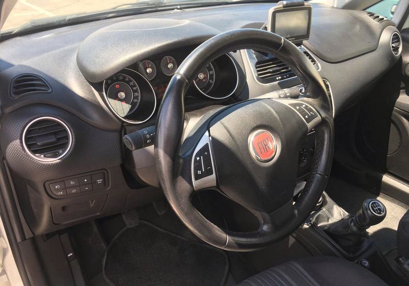 Fiat Grande Punto • 2011 • 80,000 km 3