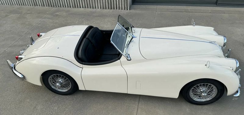 Jaguar XK • 1955 • 6,233 km 6