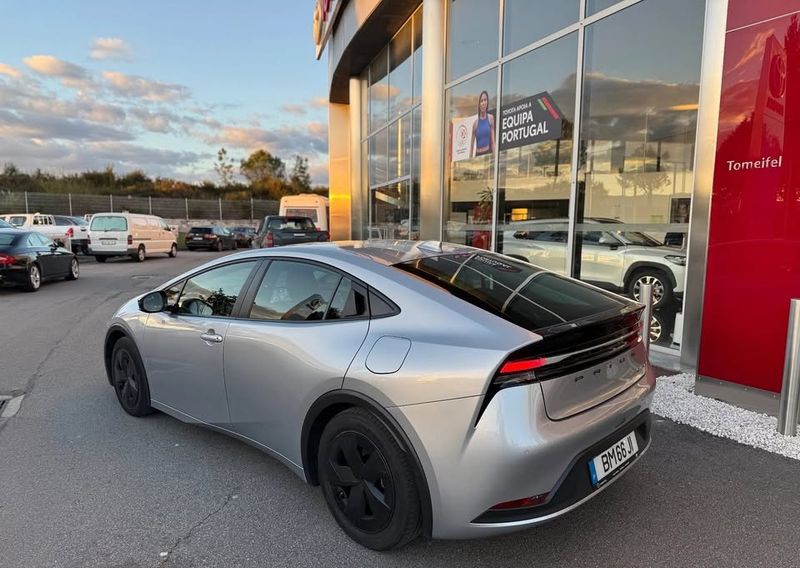 Toyota Prius • 2024 • 55,000 km 7