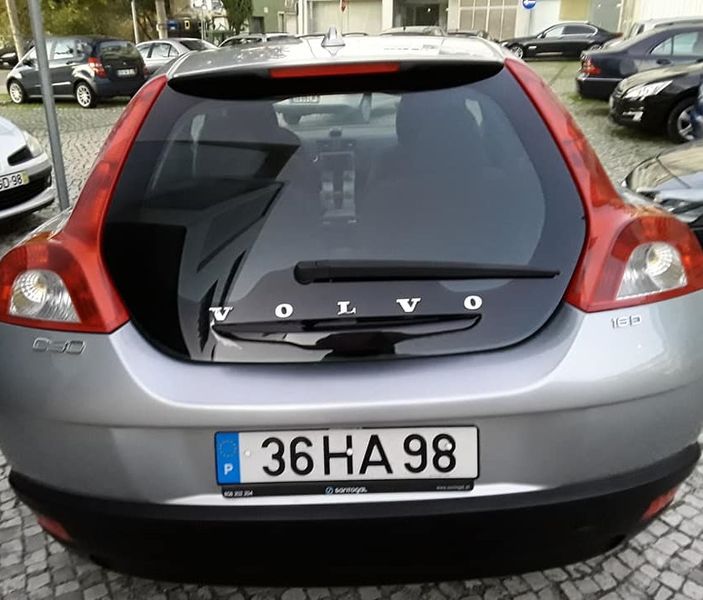 Volvo C30 • 2007 • 109,000 km 2