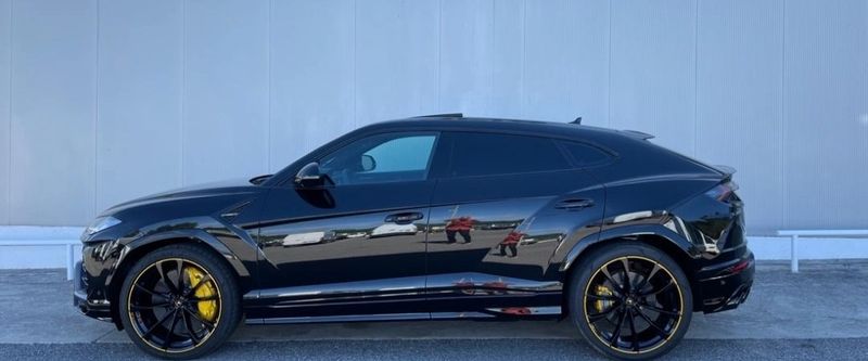 Lamborghini Urus • 2022 • 23,000 km 5