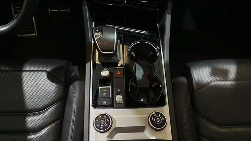 Volkswagen Touareg • 2019 • 94,801 km 34