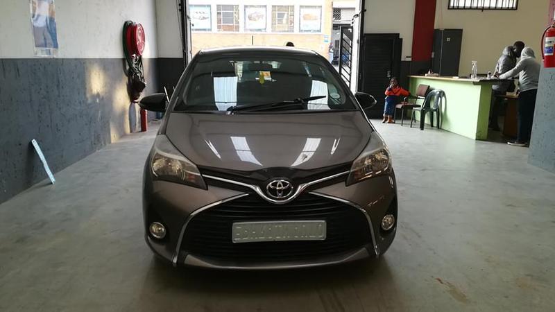Toyota Yaris • 2015 • 129,000 km 3