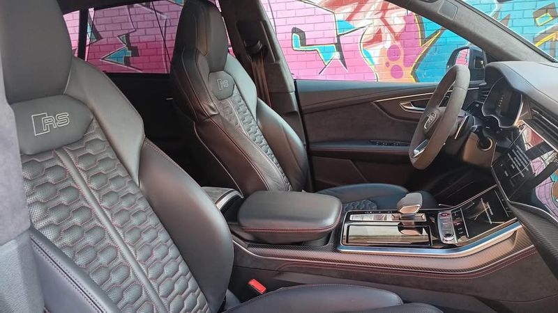 Audi RS Q8 • 2022 • 46,000 km 4