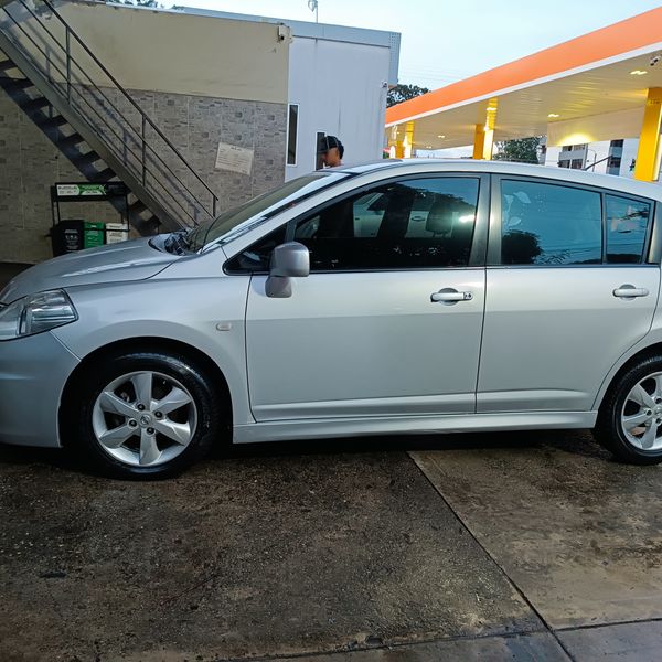 Nissan Tiida • 2011 • 12,000 km 2