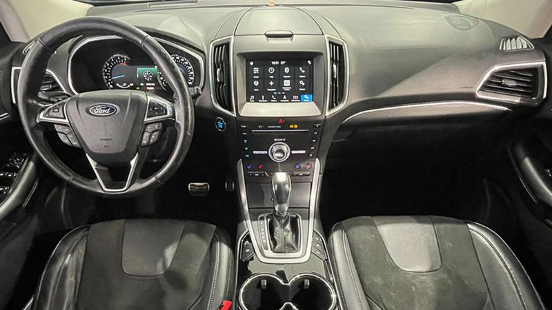 Ford Edge • 2018 • 64,000 km 5