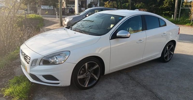 Volvo S60 • 2011 • 230,000 km 1