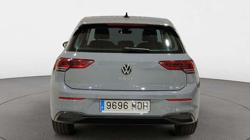 Volkswagen Golf • 2022 • 9,008 km 4