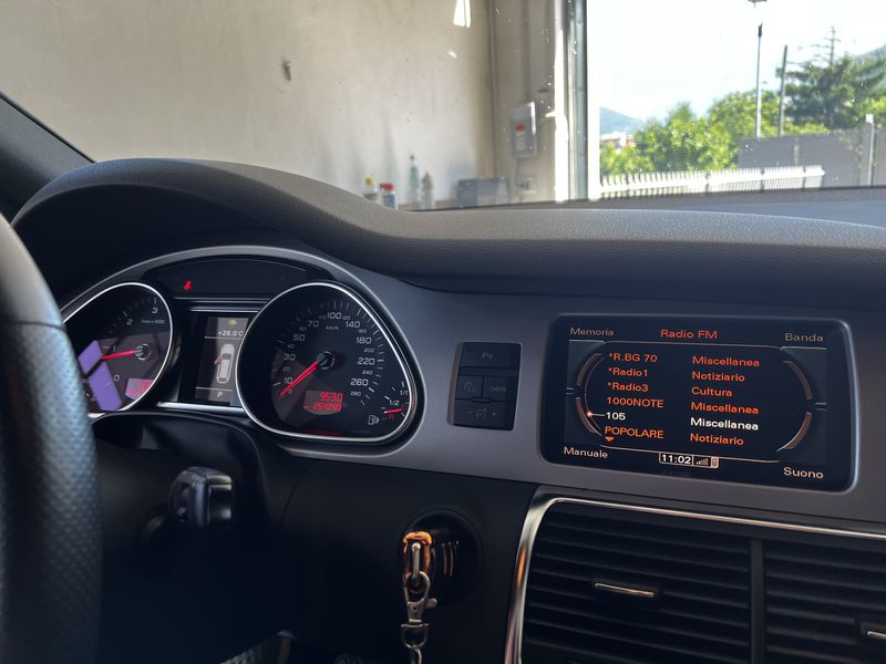 Audi Q7 • 2010 • 256,000 km 26