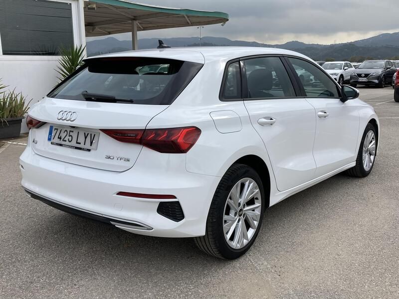 Audi A3 • 2022 • 53,384 km 3