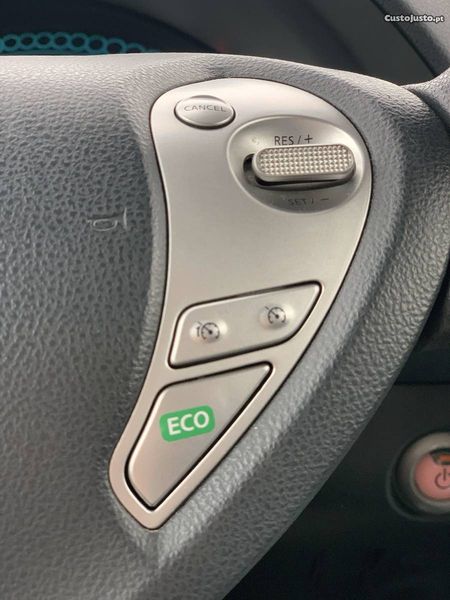 Nissan Leaf • 2015 • 50,000 km 2