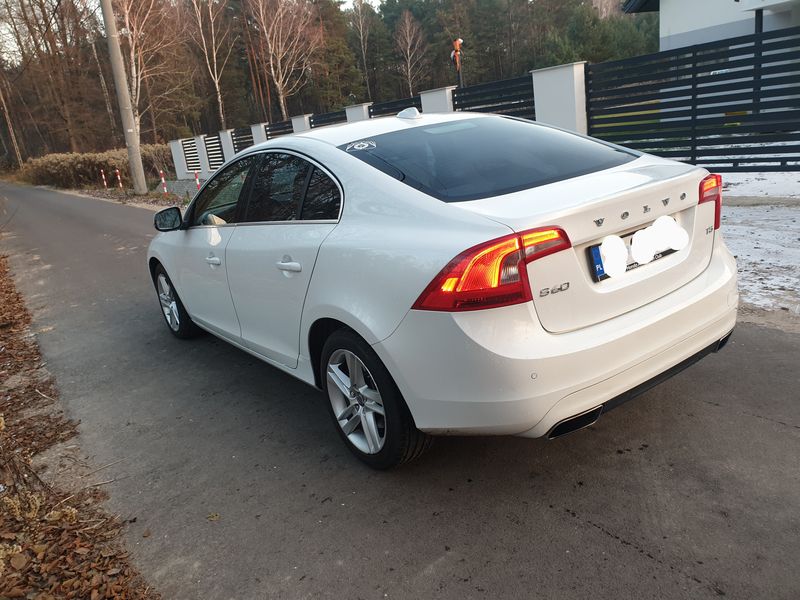 Volvo S60 • 2015 • 148,000 km 8