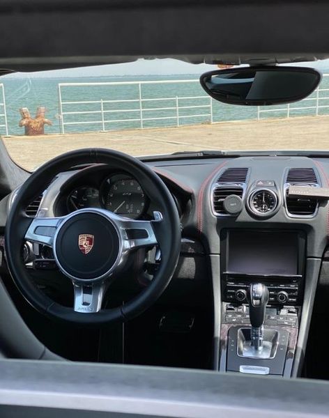 Porsche Cayman • 2015 • 250,000 km 4