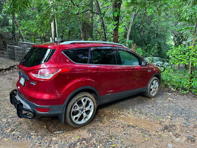 Ford Escape • 2014 • 222,156 km 1