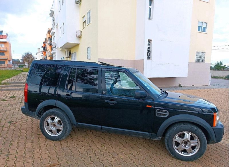 Land Rover Discovery • 2008 • 200,000 km 3