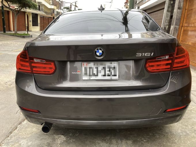 BMW 316i • 2015 • 59,000 km 7