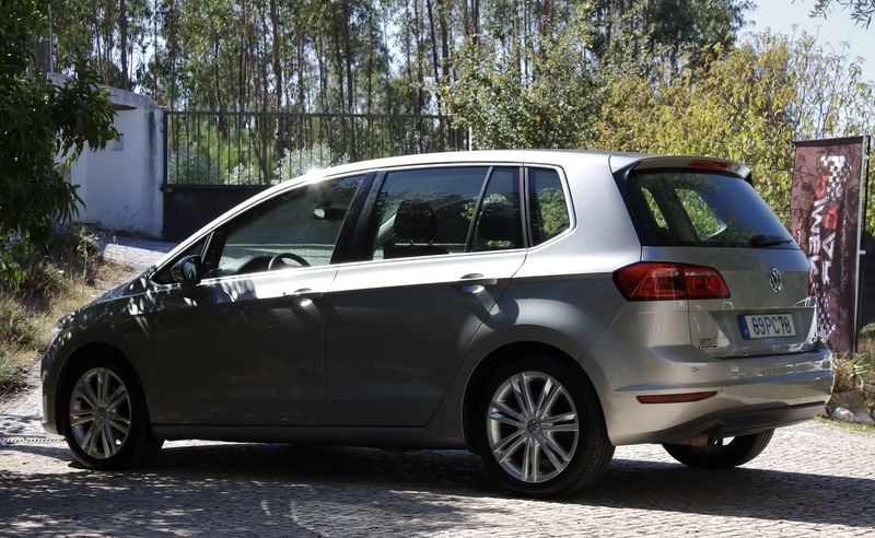 Volkswagen Golf Sportvan • 2014 • 155,000 km 2