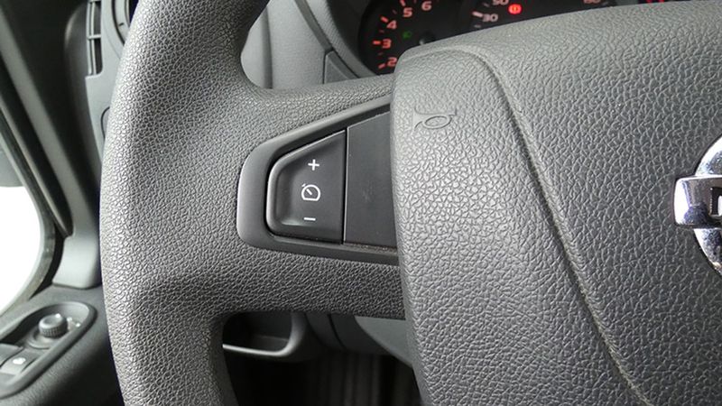 Nissan NV400 • 2018 • 28,450 km 22