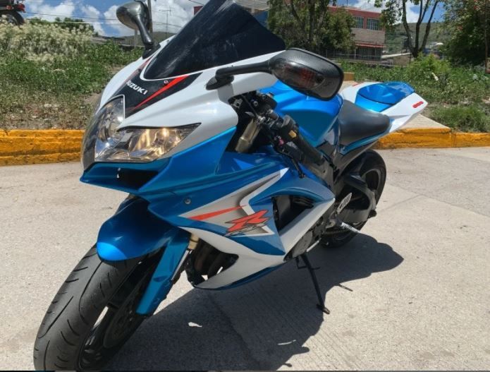 Suzuki gsx-r600z • 2008 • 29,000 km 1