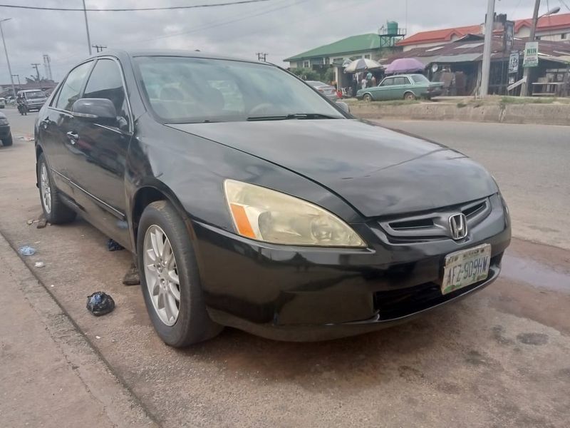 Honda Accord • 2004 • 250,000 km 1