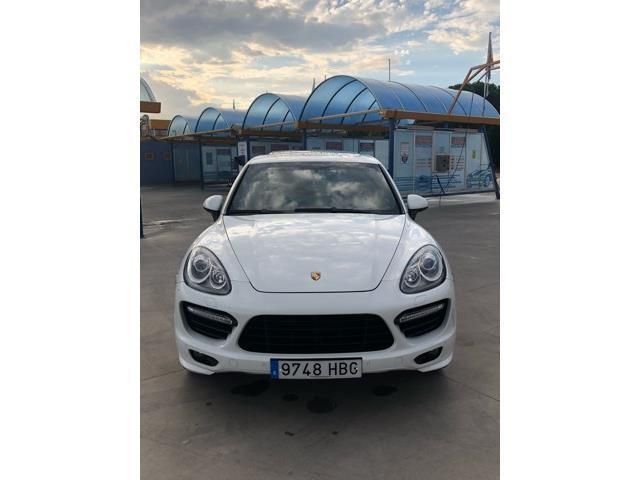 Porsche Cayenne • 2011 • 180,000 km 2