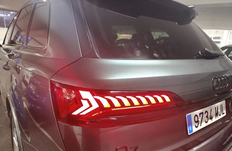 Audi Q7 • 2023 • 40,711 km 14
