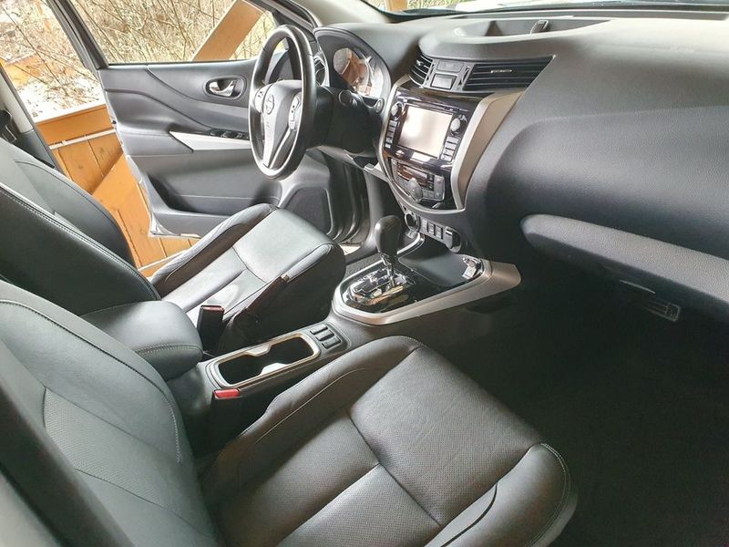 Nissan NP300 Pickup • 2018 • 86,000 km 8