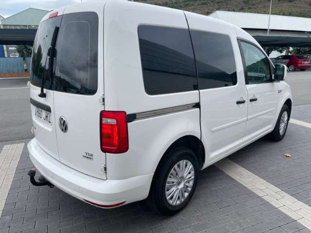 Volkswagen Caddy • 2015 • 65,738 km 5