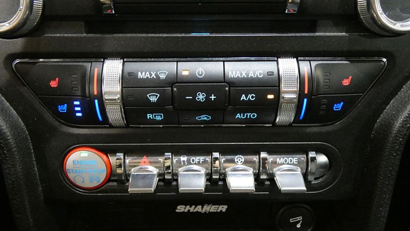 Ford Mustang • 2017 • 72,560 km 13