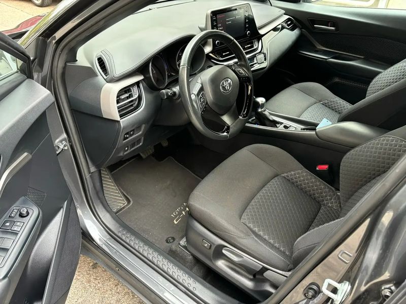 Toyota C-HR • 2021 • 72,500 km 7