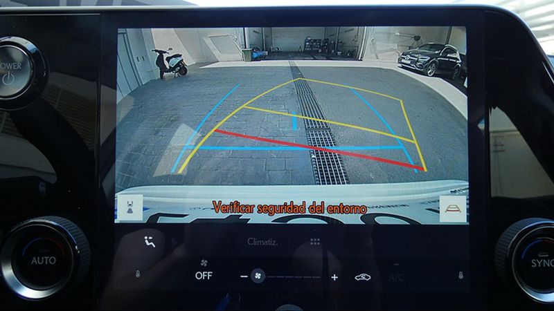 Lexus NX • 2022 • 4,056 km 2